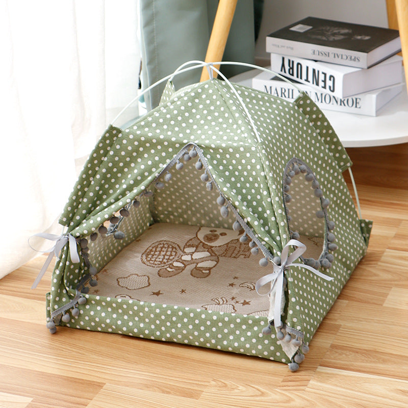 Enclosed cat tent pet bed for indoor and outdoor use
